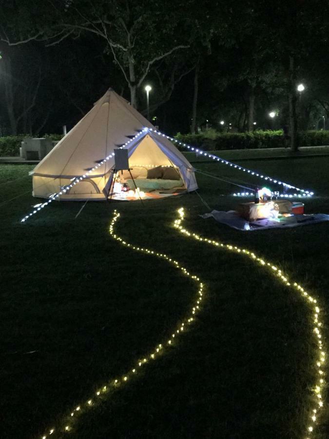 Glamping Kaki - Medium Bell Tent Singapura Exterior foto