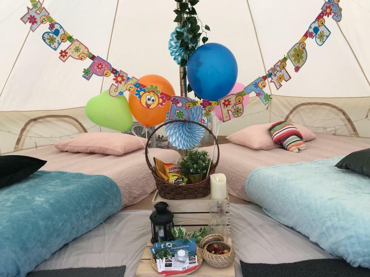 Glamping Kaki - Medium Bell Tent Singapura Exterior foto
