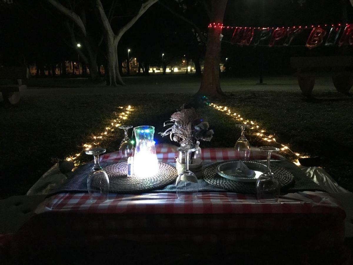 Glamping Kaki - Medium Bell Tent Singapura Exterior foto